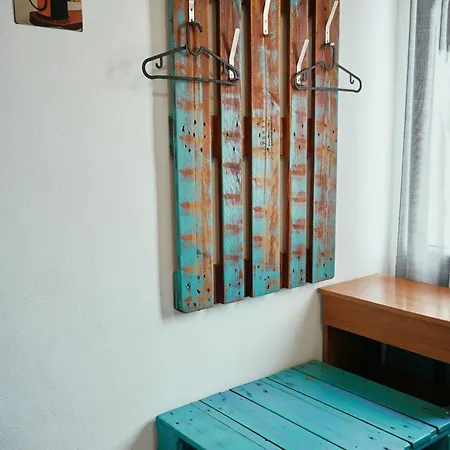 Lagom New, 5 Min Walk From The Sea Hostel