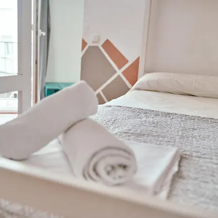 Hostel Lagom New, 5 Min Walk From The Sea