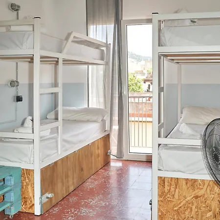 Lagom New, 5 Min Walk From The Sea Hostel