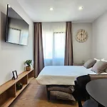 Hostel Lagom New, 5 Min Walk From The Sea *