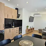 Хостел Lagom New, 5 Min Walk From The Sea Льорет-де-Мар