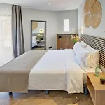 Lagom New, 5 Min Walk From The Sea Hostel Lloret de Mar