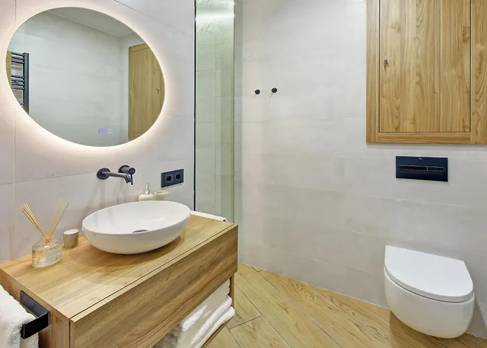 Lagom New, 5 Min Walk From The Sea *