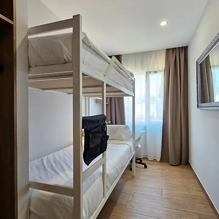 Lagom New, 5 Min Walk From The Sea