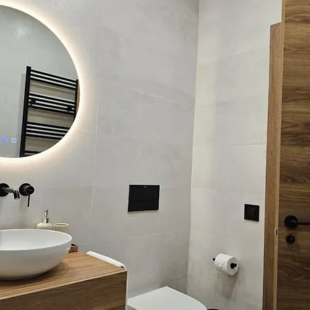 Lagom New, 5 Min Walk From The Sea