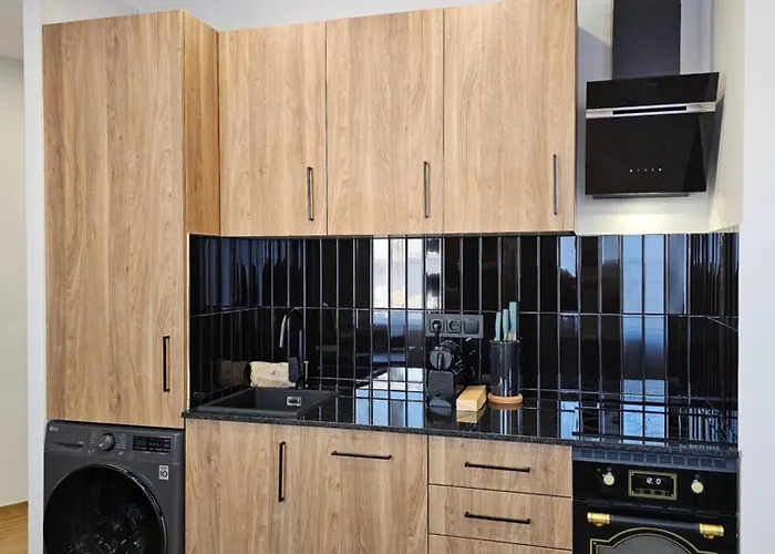 Lagom New, 5 Min Walk From The Sea