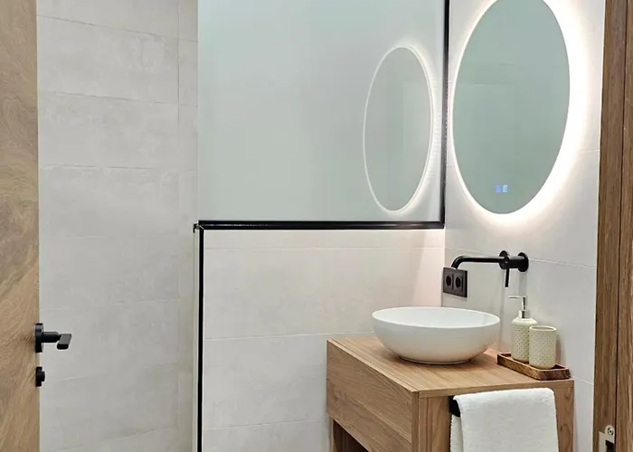 Lagom New, 5 Min Walk From The Sea